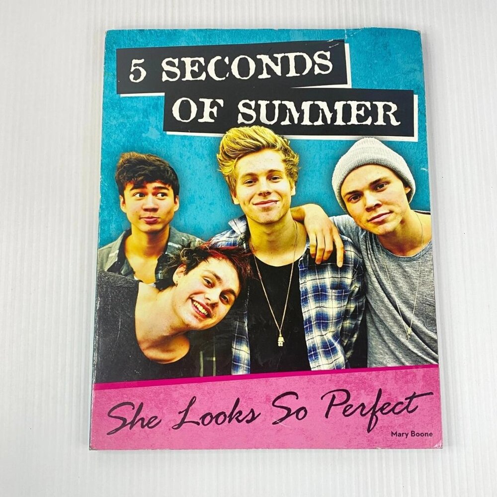 5 Seconds of Summer She Looks so Perfect Paperback Mary Boone 2014